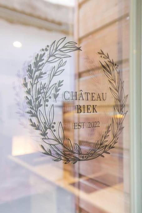 Chateau Biek Apartment *